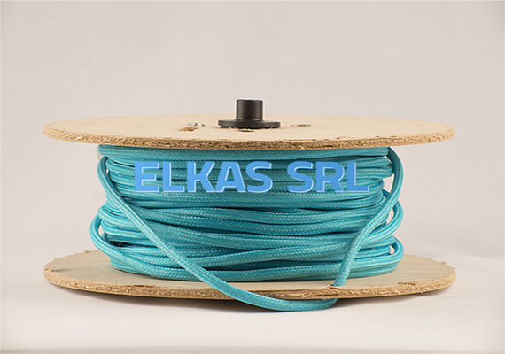 Nuestros cables cuentan con certificación. Además cuentan con un proceso de pegado que evita que se despelucen en su armado.